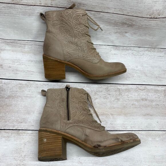 Sofft Brown Leather Flower Stamped Zip Ankle Heel Boot Shoes Womens US 7 M - Picture 2 of 13